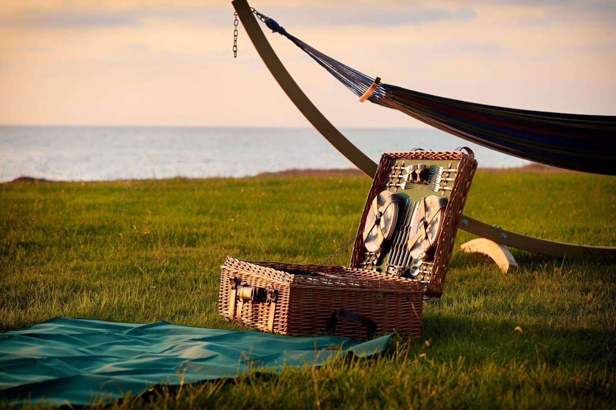 Paragraph Resort & Spa Shekvetili, Autograph Collection Shekhvetili Exterior foto A picnic basket