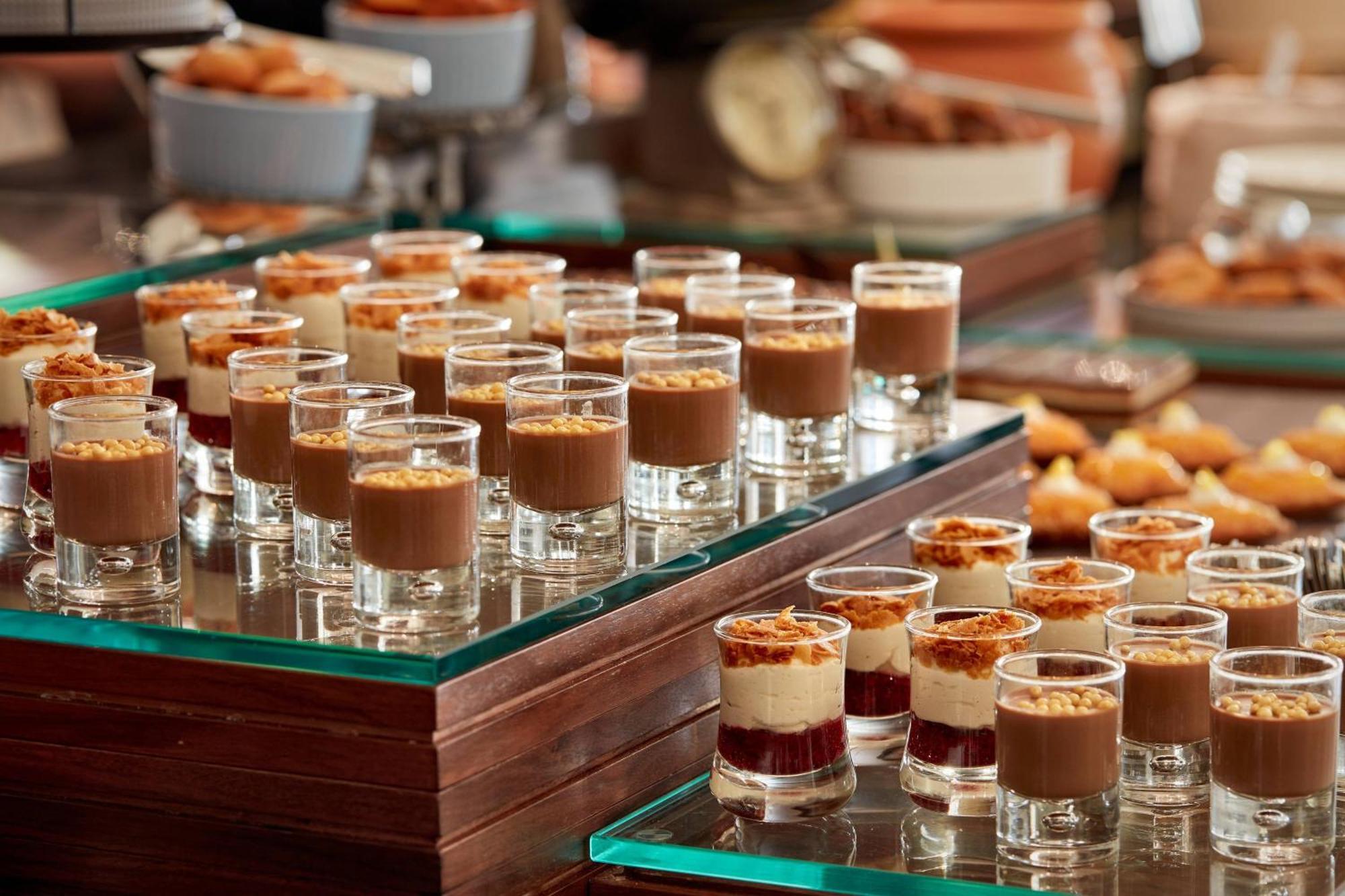 Paragraph Resort & Spa Shekvetili, Autograph Collection Shekhvetili Exterior foto Chocolate dessert