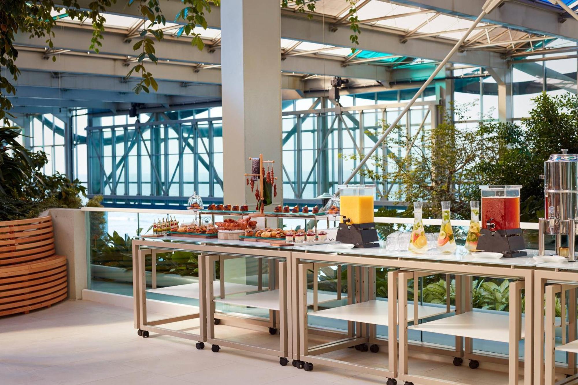 Paragraph Resort & Spa Shekvetili, Autograph Collection Shekhvetili Exterior foto The Sky Bar